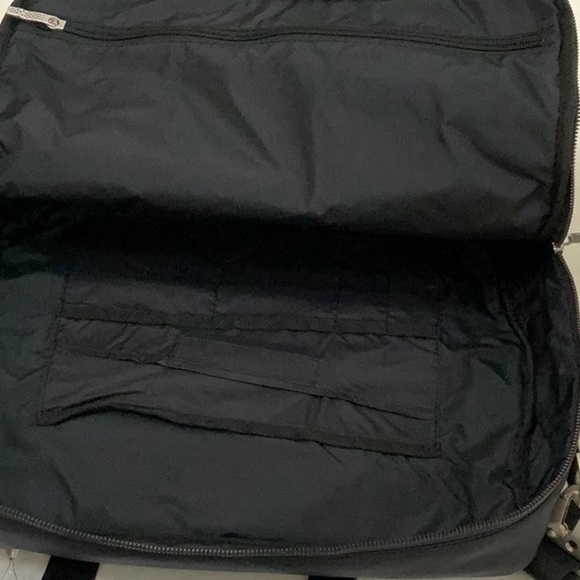 Spyder BRIEFCASE w/ strapping - Picture 15 of 16